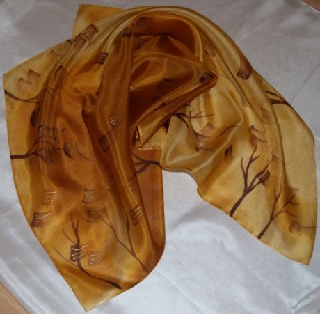 Hedvábný šátek